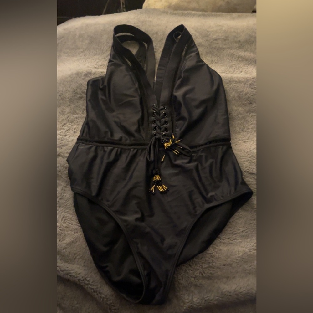 Bathing suit